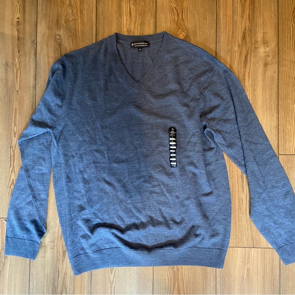 Hart Schaffner Marx Other - NWT Hart Schaffner Marx V-Neck Merino Wool Sweater